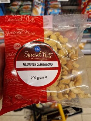 Gezouten cashewnoten