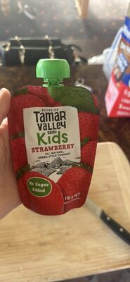 Smooth Strawberry Yoghurt