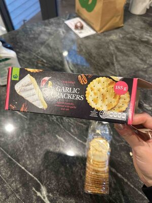 Garlic Crackers