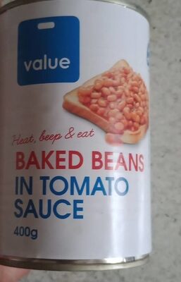 Baked beans in tomato sauce