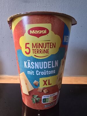 Käsenudeln mit Croutons