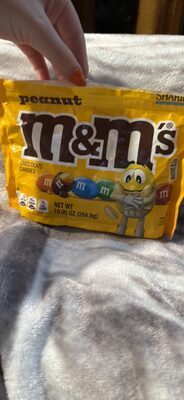 peanut m&m's chocolate candies