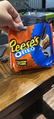 Reese's Oreo Miniature Cups
