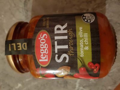 Leggo's Stir Through Tomato, Olive & Chilli