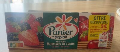 Panier de yoplait aux bons morceaux de fruits fruits rouges