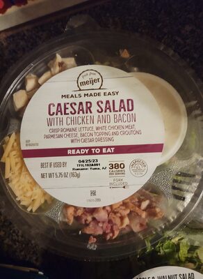 ceasar salad with chicken and bacon