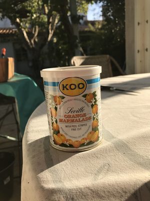 Bittere Orangenmarmelade mit Schalenstreifen, Feinschnitt