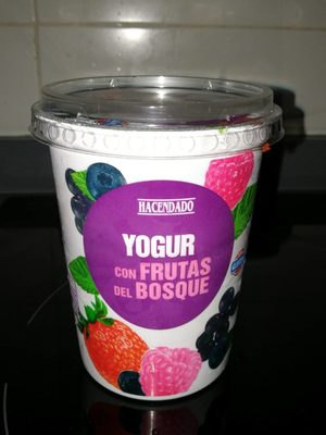 Yogur con frutas del bosque