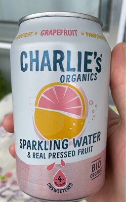 Sparkling water and real pressed fruit