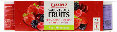 Yaourt aux fruits cerise fraise framboise mûre avec morceaux